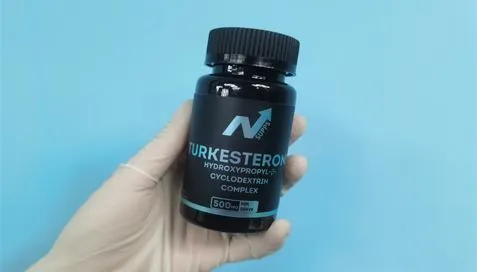 Gotowa kapsułka turesteronu w kostce botanicznej